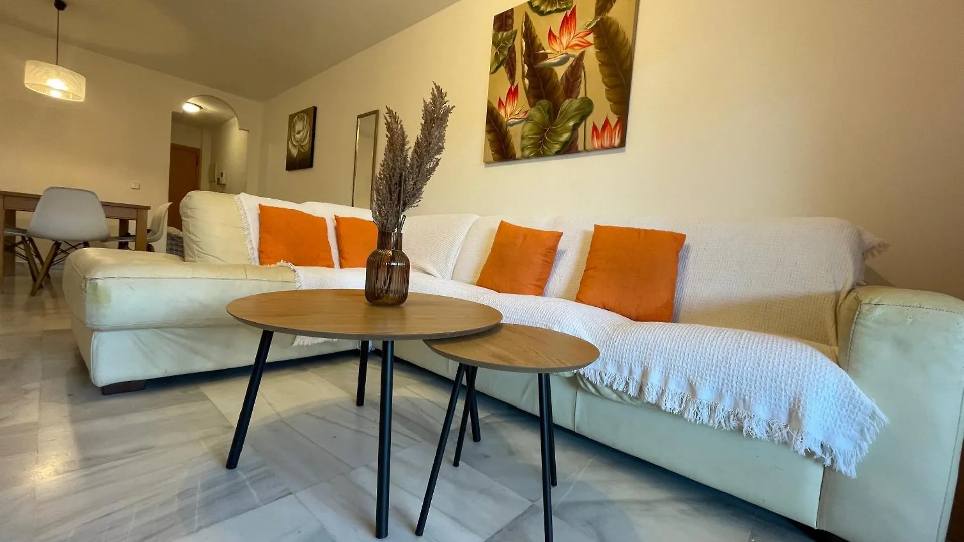 Апартаменты Apartamento Ла-Кала-де-Михас